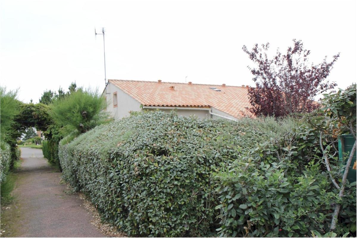 Petite Maison Dans Residence Avec Piscine Proche Plage Et Centre Ville A Pied Pornic Exterior foto